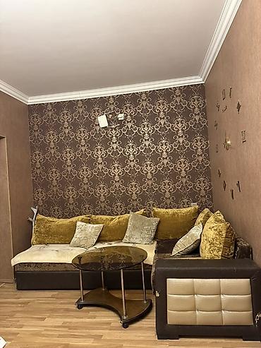 icarə çay evi: Divan, İşlənmiş — 1
