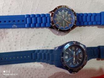 спортивный часы: Наручные часы с силиконовыми ремешками — набор разноцветных моделей