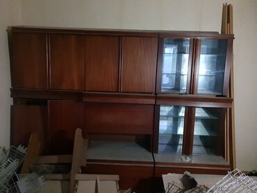 qapi plasmas: İşlənmiş, Açılan, 6 qapı Düz dolab, Stenka, Rusiya