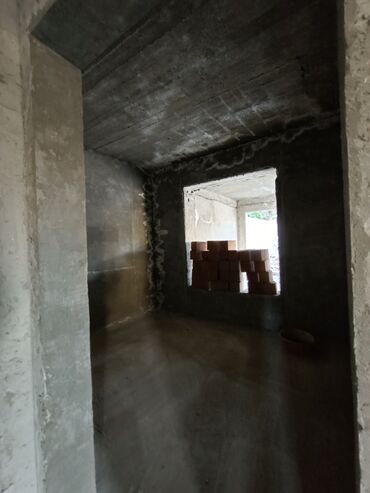 Həyət evləri və villaların satışı: 6 otaqlı, 300 kv. m, Kredit yoxdur, Təmirsiz — 8