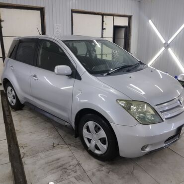 тайота ланкурзер: Toyota ist: 2004 г., 1.3 л, Автомат, Бензин, Хэтчбэк