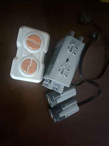 Автоматика для ворот: Набор компонентов LEGO Power Functions/Control+: - Смарт-хаб (серый — 1