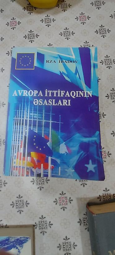 Tədris ədəbiyyatı: Kitab dəsti – İqtisadiyyat və İnformatikakitablar her biri 4 manata — 9