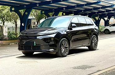 Lixiang L6: 2025 г., 2 л, Автомат, Гибрид, Кроссовер at lalafo.kg Lixiang L6: 2025 г., 2 л, Автомат, Гибрид, Кроссовер