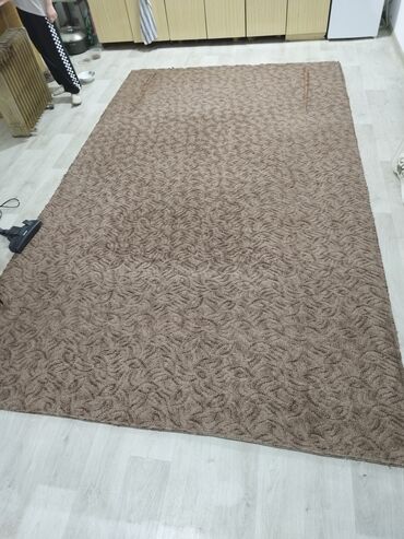 ковровое покрытие: Ковер Б/у, 350 * 250