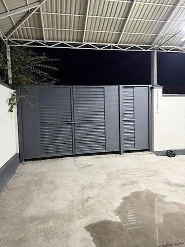 Продажа коттеджей и домов: Сдаётся благоустроенный дом с большим навесом и закрытым двором. - — 2