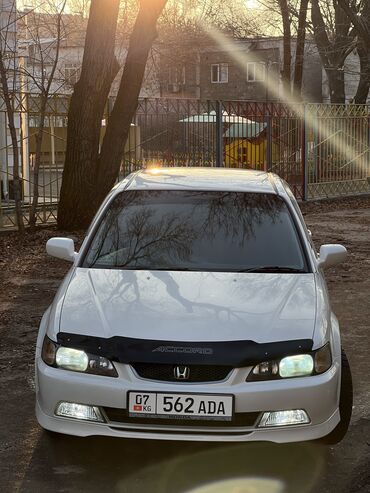 Honda: Honda Accord: 2001 г., 2 л, Автомат, Бензин, Седан