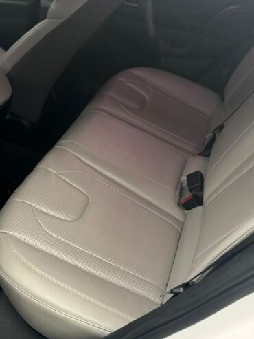 Hyundai: Hyundai Avante: 2021 г. — 5