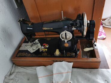 Электроника: Швейная машинка ручная