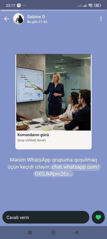 Tavalar: WhatsApp qrup söhbəti dəvəti. Bu dəvət komanda işi və ünsiyyət