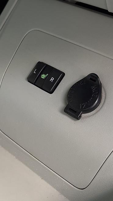 Toyota: Toyota Prius: 2015 г., 1.8 л, Вариатор, Бензин, Лифтбек — 6