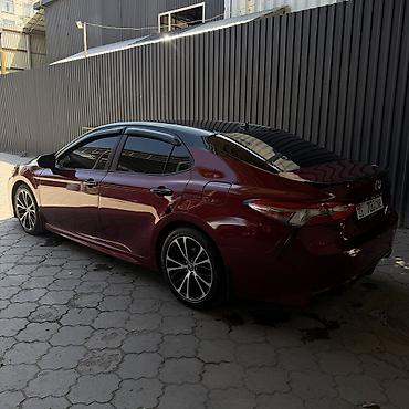 Toyota: Toyota Camry: 2018 г., Автомат, Бензин, Седан — 4