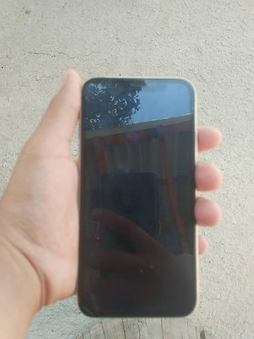 IPhone 11, Б/у, 128 ГБ, Белый, Защитное стекло, Чехол, 100 % — 2