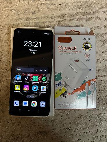 quba telfonlar: Oppo A3, 256 GB, rəng - Qara, Face ID — 2