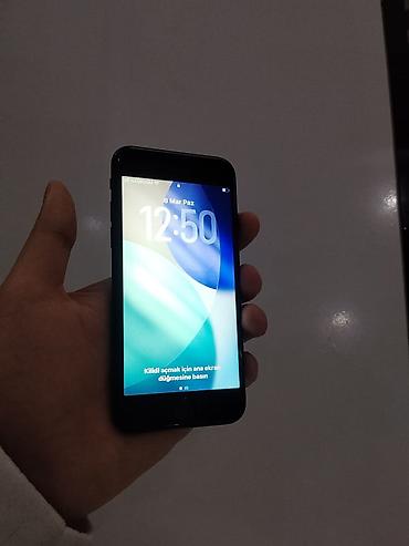 iphone airpods: IPhone SE 2020, 128 GB, Qara, Barmaq izi, Face ID — 3