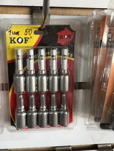Краска: Набор из десяти торцевых головок KOF. Головки изготовлены из прочного