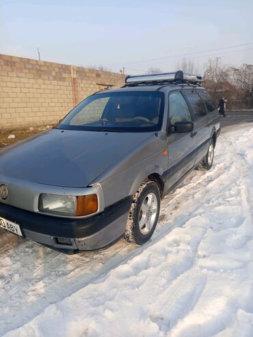 белек авто: Volkswagen Passat: 1990 г., 1.8 л, Механика, Бензин, Универсал