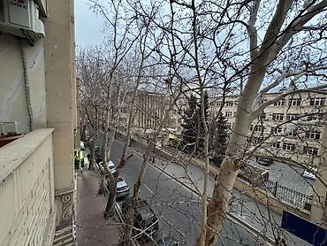 İcarəyə ofislər: 💥 QAÇIRILMAZ FÜRSƏT! 🎯 📍Metro 28 May və Sahil tərəflərdə bundan daha — 12