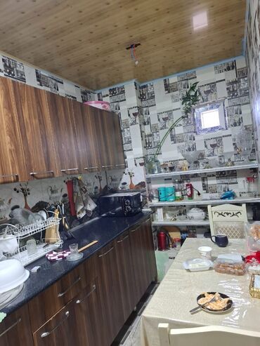 Köhnə tikili: Sumqayit yaşma baglari Otaqların sayI.2.otaqli Saha (m2): 6 Torpaq -da lalafo.az — 6 Köhnə tikili: Sumqayit yaşma baglari Otaqların sayI.2.otaqli Saha (m2): 6 Torpaq — 6