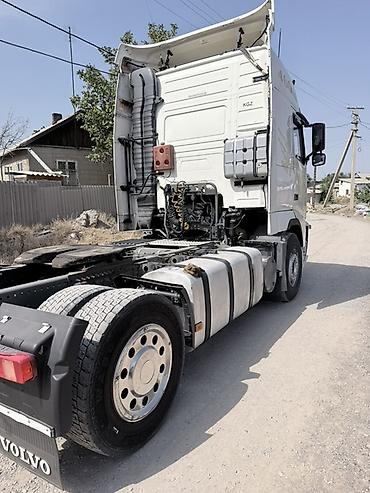 audi universal: Тягач, Volvo, 2005 г., Тентованный — 9
