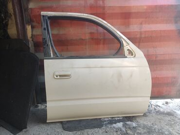 на сюрф 185: Передняя правая дверь Toyota Б/у, цвет - Белый,Оригинал