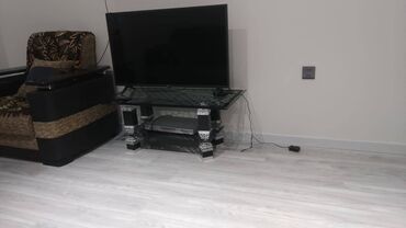 parnik is elanlari 2022: Şüşə tv altı stend
100 azn lalafo.az -da parnik is elanlari 2022: Şüşə tv altı stend
100 azn