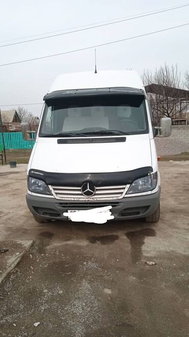 акура 2004 года: Автобус, Mercedes-Benz, 2004 г., 2.2 л