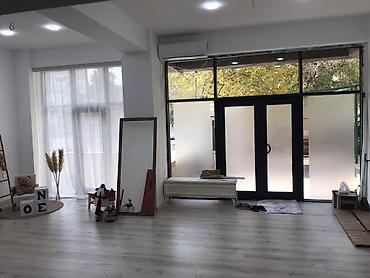 urfa restoran xalqlar: Satılır işıqlı və geniş kommersiya sahəsi - Açıq planlı, hündür — 1