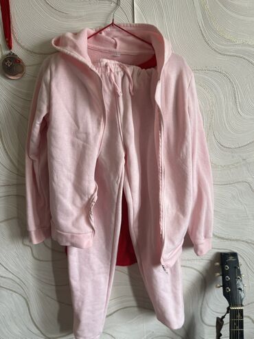 Верхняя одежда: Подборка одежды: Обувь женская 37 размер Обувь мужская 40,42 кожа — 12