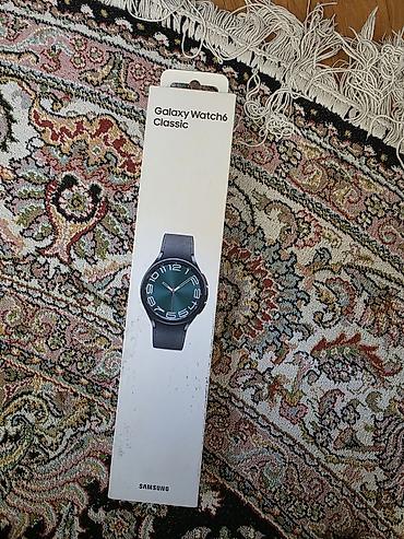 Samsung Galaxy Watch6 Classic 47 mm— qutu ilə hec bir problemi yoxdur