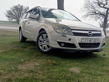 Opel: Opel Astra: 1.3 l | 2005 il 85000 km Sedan