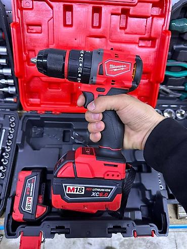 milwauke: Аккумуляторная дрель-шуруповёрт Milwaukee M18 FUEL в комплекте — 2