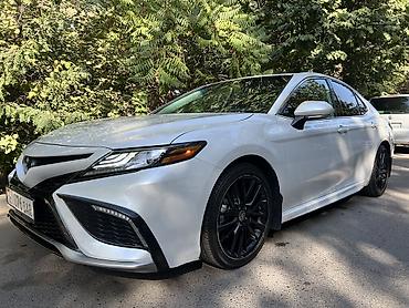 камри 65 американец: Toyota Camry: 2022 г., 2.5 л, Автомат, Гибрид, Седан — 1