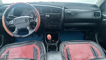 Volkswagen: Volkswagen Golf: 1993 г., 1.6 л, Механика, Бензин, Хэтчбэк — 5