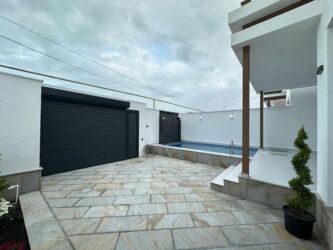 Həyət evləri və villaların satışı: Şüvəlan qəs. 4 otaqlı, 120 kv. m, Yeni təmirli — 30