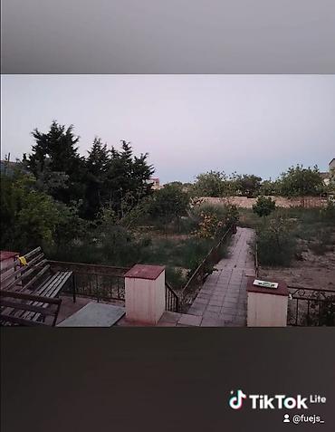 evimiz: Satılır: həyət evi və torpaq sahəsi - Geniş zal: böyük pəncərələr — 6