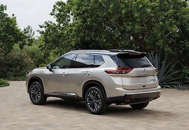 нисс: Аренда Nissan Rogue — современный кроссовер с просторным салоном и — 2