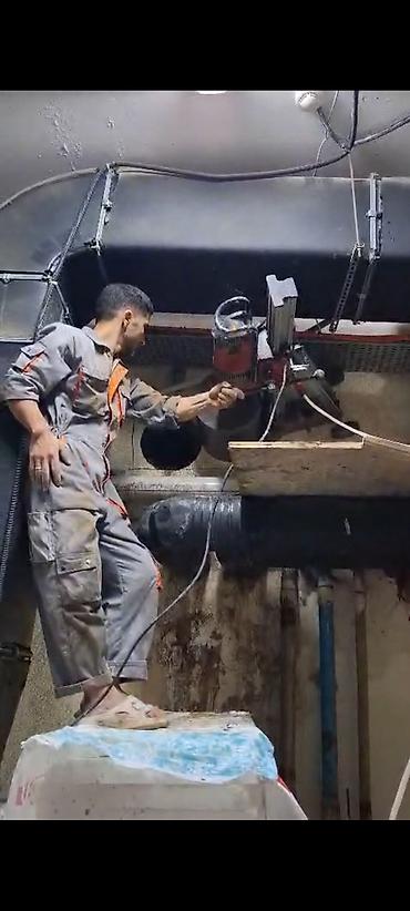 Beton işləri: Beton kəsmə desmə işləri 
Beton kesen beton kesimi deşimi — 3