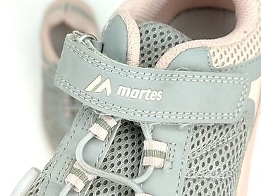 bluzki oversize: Buty sportowe 32, Używany — 4