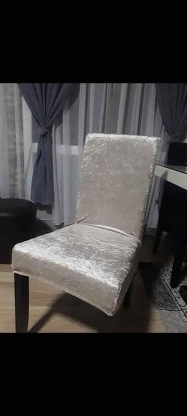 Posteljina: Rastegljive navlake za stolice plišane jednobojne CENA SETA 2400 din ( — 9
