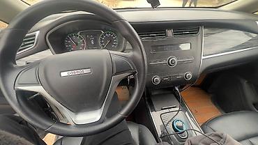 Changan: Changan : 2021 г., 0.1 л, Робот, Электромобиль, Минивэн — 7