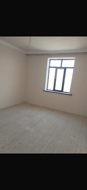 salyanda satılan evlər: 4 otaqlı, 10 kv. m, Yeni təmirli — 9