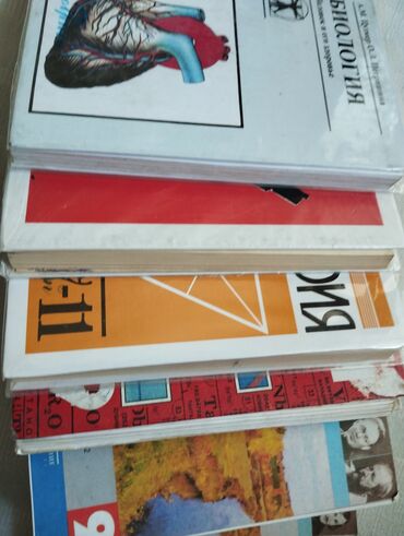 тарых 11 класс китеп: Набор учебных книг включает различные издания, предназначенные для