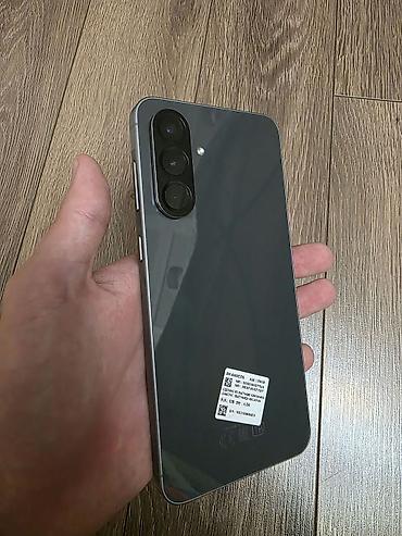 j1 mini: Samsung Galaxy A56, Б/у, 256 ГБ, цвет - Серый, 2 SIM — 2