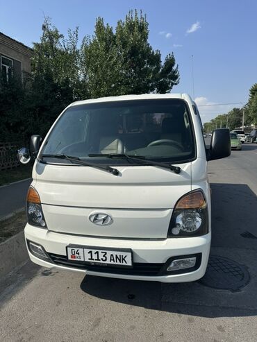 портер саткылык: Жеңил жүк ташуучу унаа, Hyundai, Стандарт