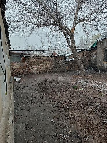 Продажа коттеджей и домов: Продаю дом. Находится по ул. Тюлебердиева, в ста метрах от перекрестка at lalafo.kg — 9 Продажа коттеджей и домов: Продаю дом. Находится по ул. Тюлебердиева, в ста метрах от перекрестка — 9