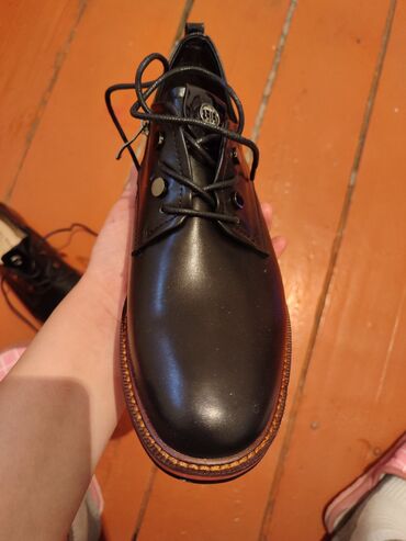 черная обувь: Другая женская обувь