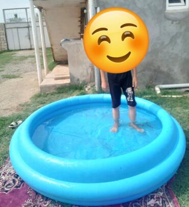 dəst geyimlər instagram: Hovuz