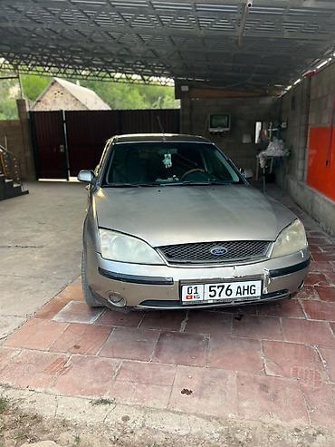Ford Mondeo: 2002 г., 1.8 л, Бензин, Седан