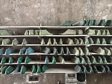 тесто для лепки: Razılaşma yolu ilə.Məhsul: Ayaqqabı qəlibləri (plastik kolodkalar) — 1
